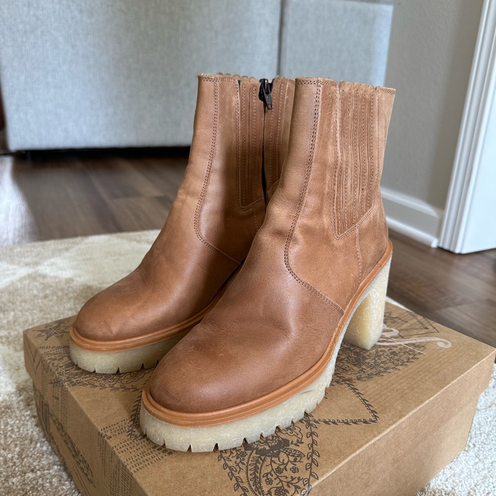 Free People Tan James Chelsea Boots